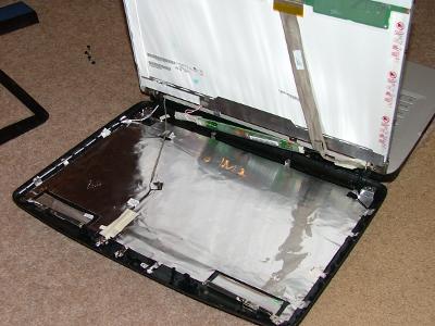 acer-5315-screen-removal-4 acer-5315-screen-removal-4